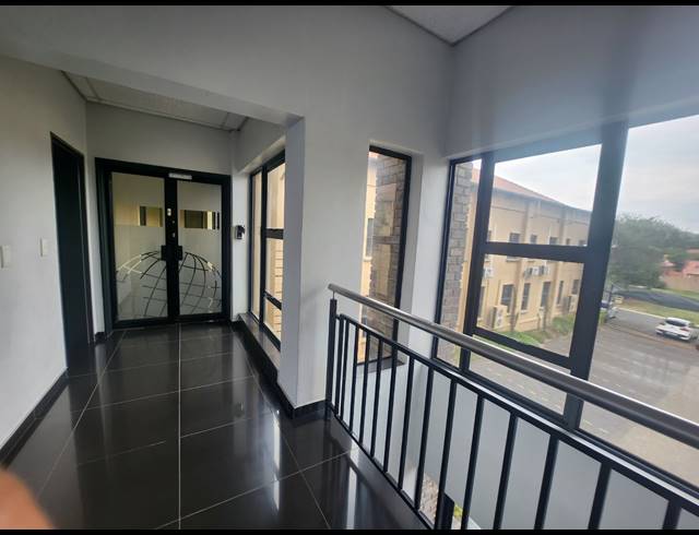 529M² OFFICE TO LET IN NOORDWYK